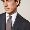 La chemise Signature blanche vous assure un look de ville moderne – Image 2