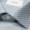 La chemise au motif ludique de perroquets, impression subtile créant un effet 3D – Image 5