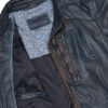 Le blouson en cuir lisse, empiècement aux épaules, col montant et fermoirs contrastés, bleu foncé – Image 3