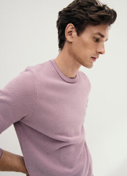 Le chandail doux lavande, tissage piqué 100% coton biologique, col rond