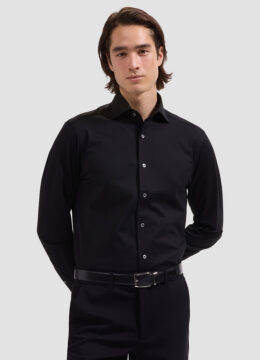 La chemise noire classique unie, textile haute performance